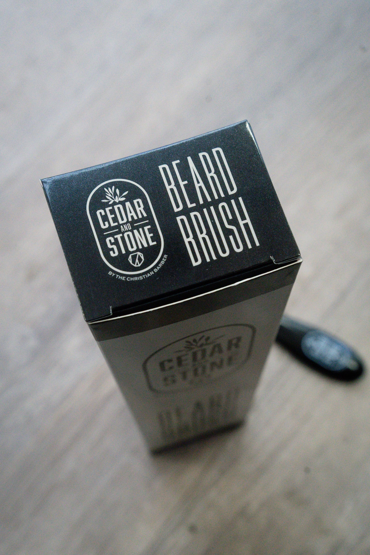 CEDAR & STONE BEARD BRUSH