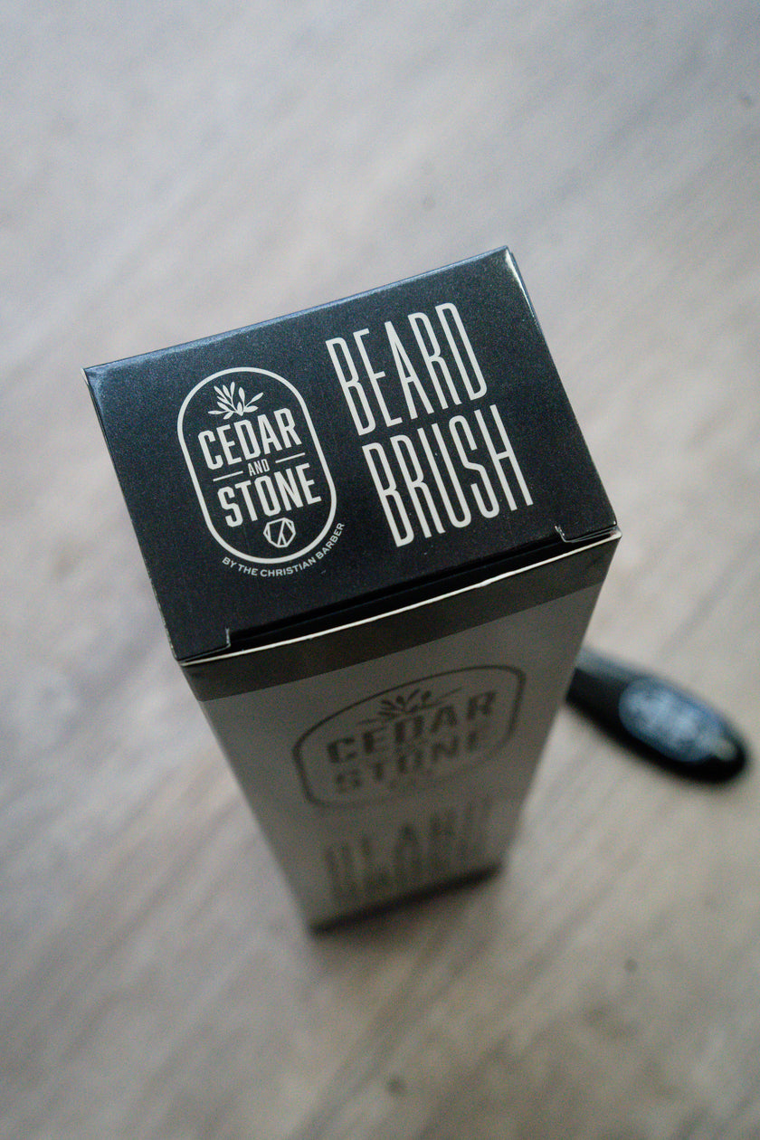 CEDAR & STONE BEARD BRUSH